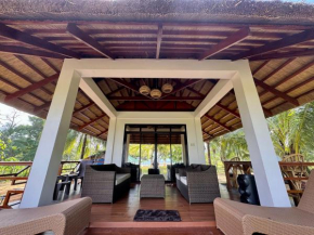 Tropical Palms Villa and Beachfront Resort